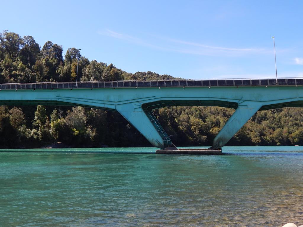 Cabanas Nutrias Patagonicas Puelo River Kültér fotó