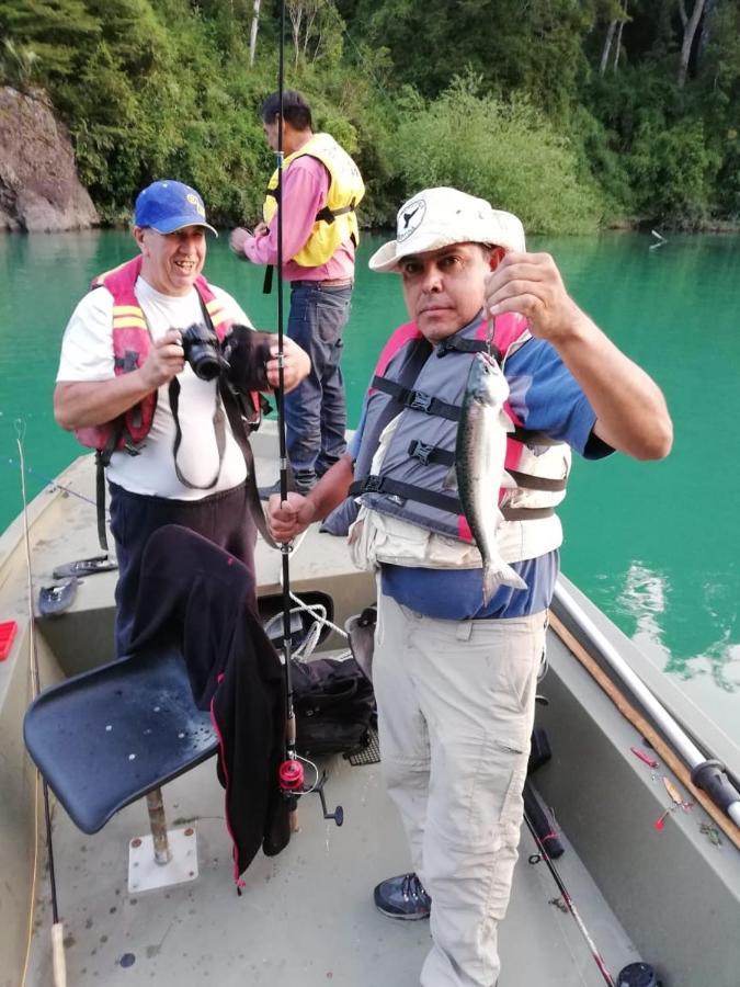 Cabanas Nutrias Patagonicas Puelo River Kültér fotó
